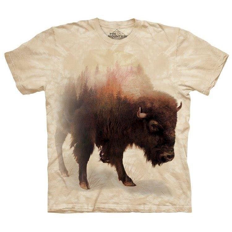 lukke spil udvande Bison t-shirt. T-shirt med flot bison, der er lavet af skov
